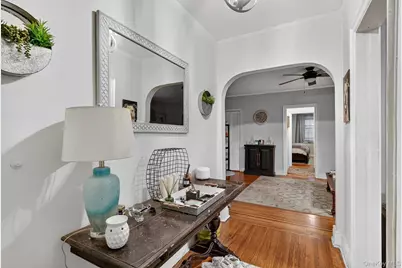 475 Bronx River Road #2D, Yonkers, NY 10704 - Photo 5