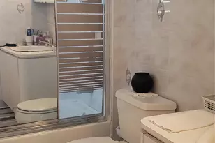 260 Swinton Ave, Bronx, NY 10465 - Photo 15