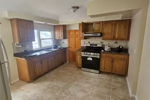 137-24 228th St, Springfield Gardens, NY 11413 - Photo 11