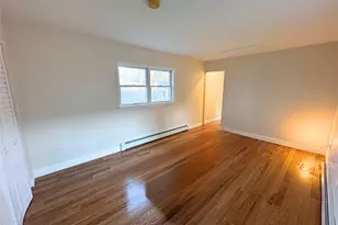 77 Magnolia Dr, Selden, NY 11784 - Photo 11