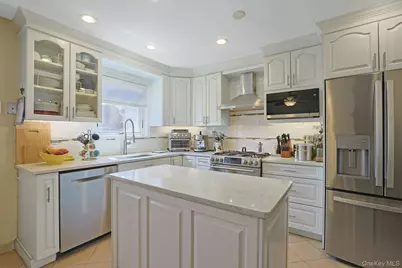 1988 B Powell Avenue, Bronx, NY 10472 - Photo 1