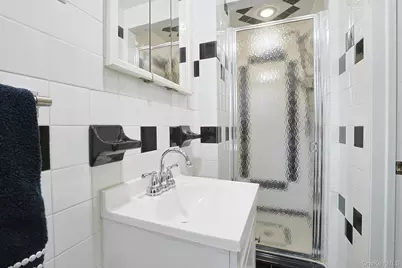 1988 B Powell Avenue, Bronx, NY 10472 - Photo 21