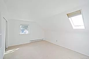 10 Clarence St, Copiague, NY 11726 - Photo 25