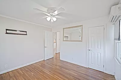 10 Clarence Street, Copiague, NY 11726 - Photo 23