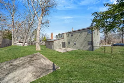 676 Bohemia Parkway, Sayville, NY 11782 - Photo 29