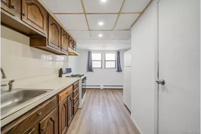 676 Bohemia Parkway, Sayville, NY 11782 - Photo 9