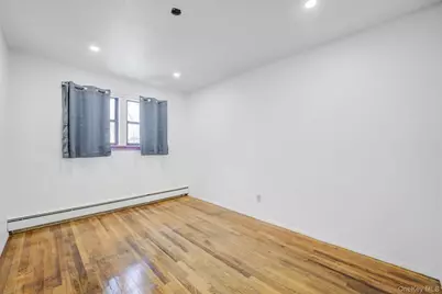 676 Bohemia Parkway, Sayville, NY 11782 - Photo 19