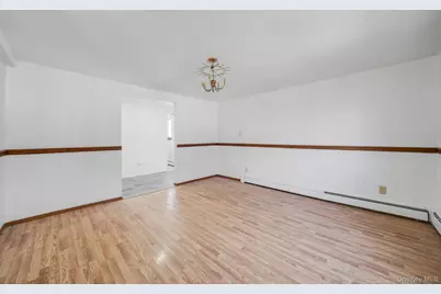 676 Bohemia Parkway, Sayville, NY 11782 - Photo 3