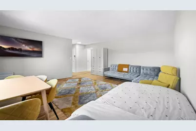 15 Beach Road #3D, Great Neck, NY 11023 - Photo 5