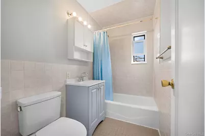 15 Beach Road #3D, Great Neck, NY 11023 - Photo 19