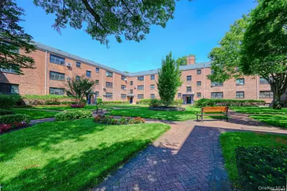 15 Beach Road #3D, Great Neck, NY 11023 - Photo 1