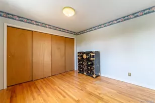 15 Beach Rd, Great Neck, NY 11023 - Photo 17