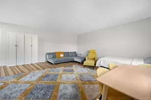 15 Beach Rd, Great Neck, NY 11023 - Photo 7