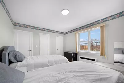 15 Beach Road #3D, Great Neck, NY 11023 - Photo 17