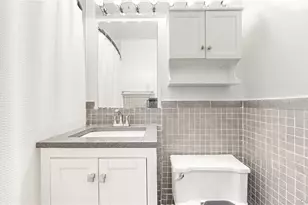 6120 Grand Central Pkwy, Forest Hills, NY 11375 - Photo 5