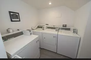 103 Varet St, Brooklyn, NY 11206 - Photo 9