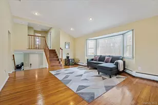 7 Plainview Rd, Bethpage, NY 11714 - Photo 13