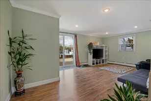 7 Plainview Rd, Bethpage, NY 11714 - Photo 5