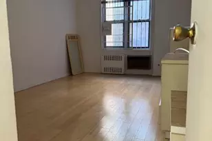 83-30 Vietor Ave, Elmhurst, NY 11373 - Photo 5