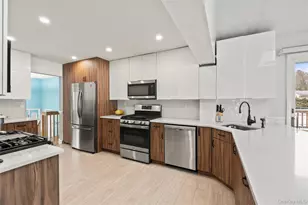 11 Castle Dr, Chestnut Ridge, NY 10977 - Photo 9