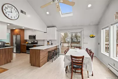 11 Castle Drive, Chestnut Ridge, NY 10977 - Photo 17