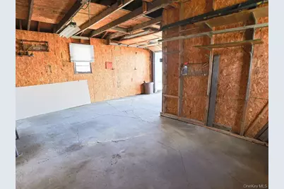 1871 Albany Post Road, Wallkill, NY 12589 - Photo 15