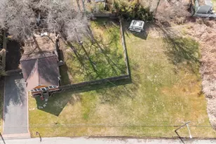 42 Moriches Dr, Mastic Beach, NY 11951 - Photo 3