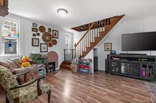 42 Moriches Dr, Mastic Beach, NY 11951 - Photo 7