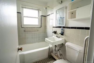 152-06 Jewel Avenue #83A, Flushing, NY 11367 - Photo 15