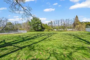 479 Half Hollow Rd, Dix Hills, NY 11746 - Photo 29