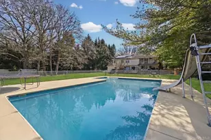 479 Half Hollow Rd, Dix Hills, NY 11746 - Photo 25