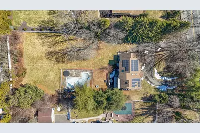 479 Half Hollow Road, Dix Hills, NY 11746 - Photo 31