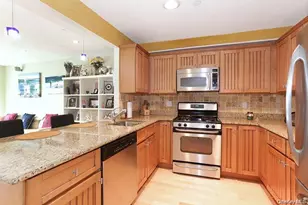 600 Clarence Ave, Bronx, NY 10465 - Photo 9