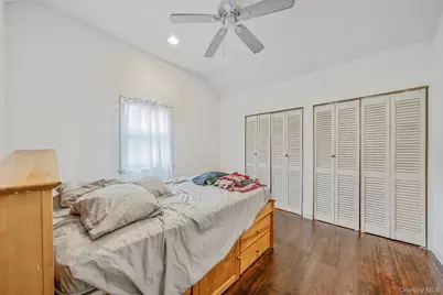 273 N Country Road, Miller Place, NY 11764 - Photo 23