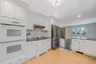 273 N Country Rd, Miller Place, NY 11764 - Photo 17