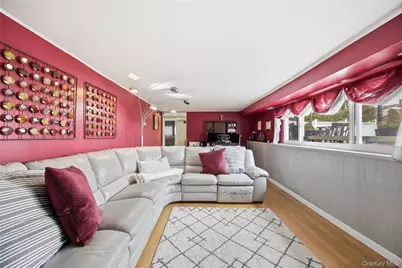 831 N Erie Avenue, Lindenhurst, NY 11757 - Photo 27