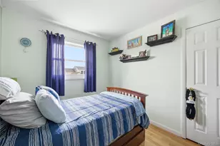 831 N Erie Ave, Lindenhurst, NY 11757 - Photo 17