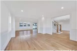 85 West Ave, Hicksville, NY 11801 - Photo 11