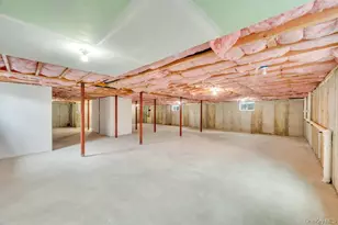 85 West Ave, Hicksville, NY 11801 - Photo 39