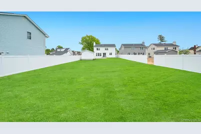 85 West Avenue, Hicksville, NY 11801 - Photo 41