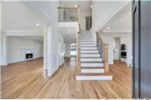 85 West Ave, Hicksville, NY 11801 - Photo 7