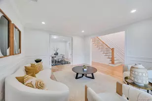 85 West Ave, Hicksville, NY 11801 - Photo 9