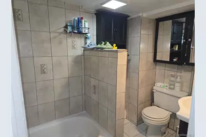 94 Lucille Avenue, Elmont, NY 11003 - Photo 35