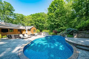 6 Tanyard Ln, Huntington, NY 11743 - Photo 27