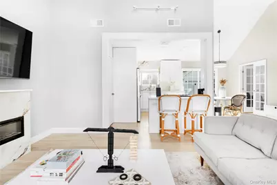 30 River Road, Sayville, NY 11782 - Photo 3