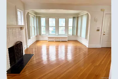 4623 Arcadia Lane, Great Neck, NY 11020 - Photo 3