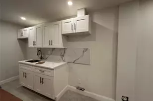 97-15 75th St, Ozone Park, NY 11416 - Photo 23