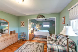 242 W 3rd St, Deer Park, NY 11729 - Photo 15