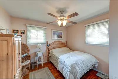 242 W 3rd Street, Deer Park, NY 11729 - Photo 19