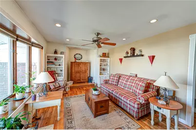 242 W 3rd Street, Deer Park, NY 11729 - Photo 5